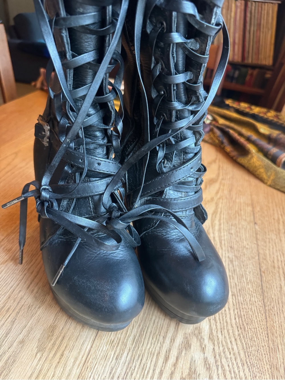 Verillas Black Lace-Up High Heel Combat Boots - size U.S. women’s 9/eu39 - Picture 9 of 10